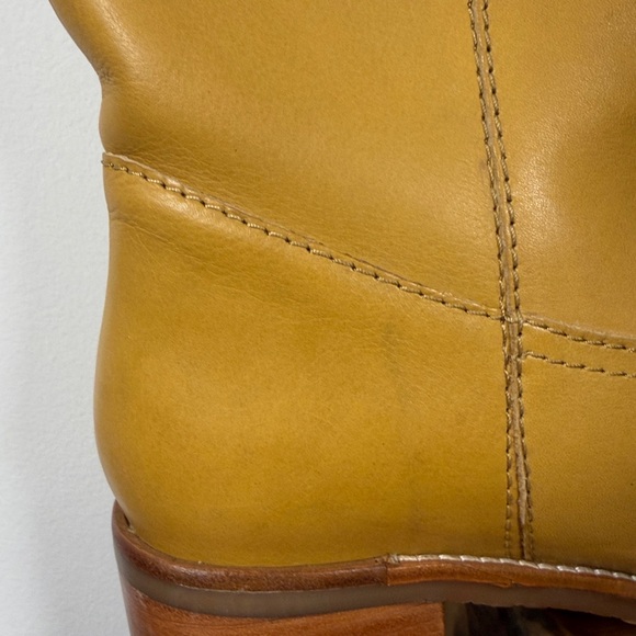 NWOT Frye Banana Camryn Boots - Picture 11 of 16